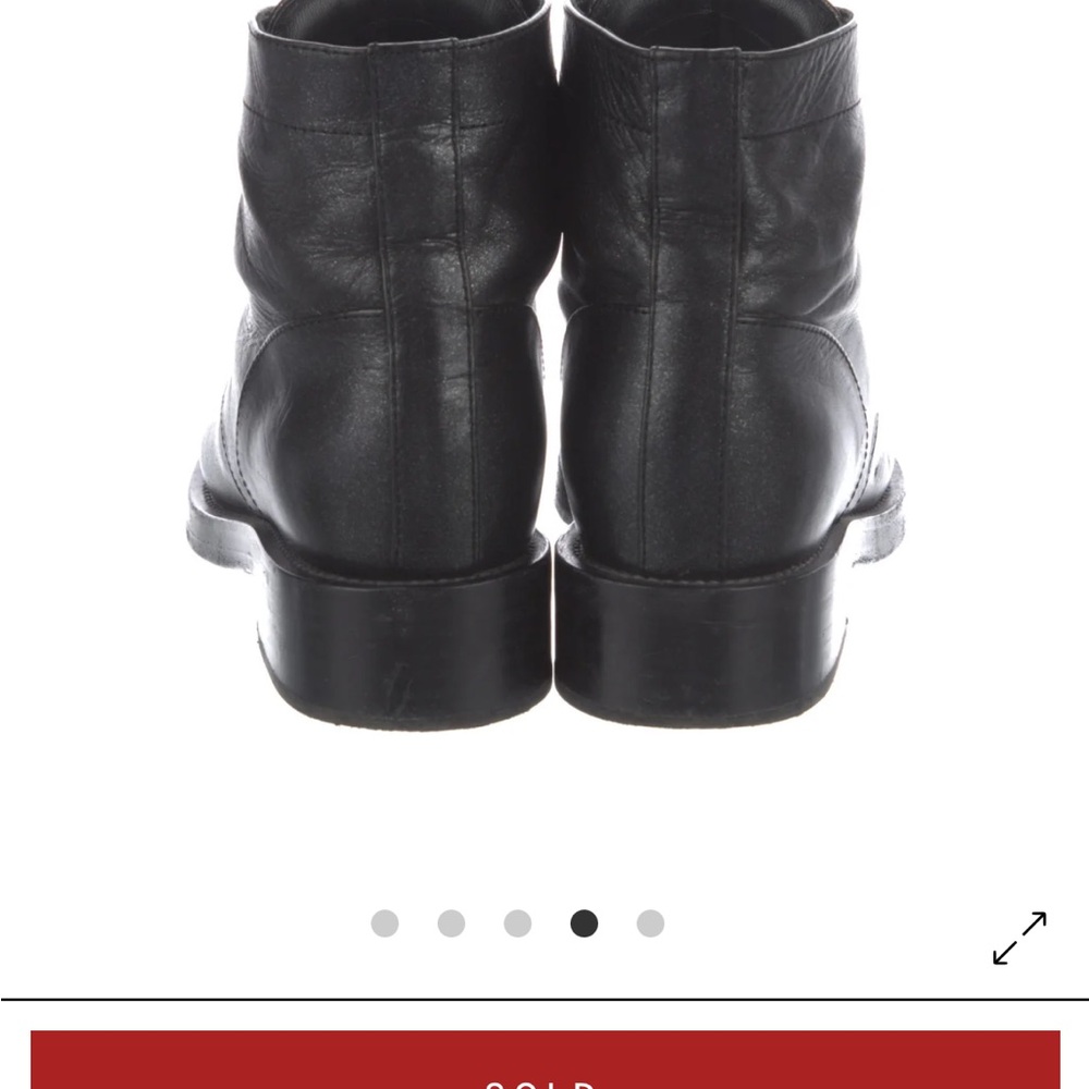 Interlocking CC Logo Leather Combat Boots
Women's Size: 7 | IT 37